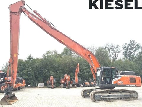 2023 Hitachi ZX350LCN-7 crawler excavator, side profile view 2023 Hitachi ZX350LCN-7 crawler excavator, side profile view