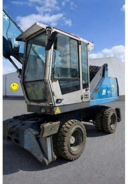 2010 Fuchs MHL320 material handler, front three-quarter view 2010 Fuchs MHL320 material handler, front three-quarter view