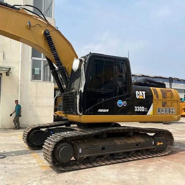 2000 Caterpillar 330D2L crawler excavator, side profile view 2000 Caterpillar 330D2L crawler excavator, side profile view