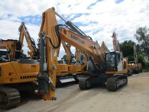 2023 Liebherr R 938 NLC LITRONIC G8.0-D crawler excavator, side profile view 2023 Liebherr R 938 NLC LITRONIC G8.0-D crawler excavator, side profile view