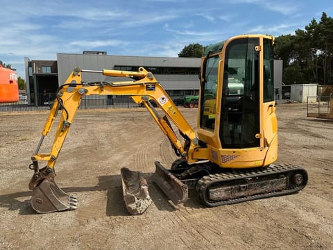 2012 Yanmar VIO 20-4 mini excavator side view 2012 Yanmar VIO 20-4 mini excavator side view