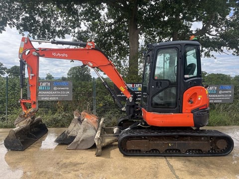 2020 Kubota U48-4 crawler excavator side view 2020 Kubota U48-4 crawler excavator side view