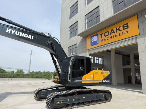 2024 Hyundai R305LC-9T crawler excavator, side profile view 2024 Hyundai R305LC-9T crawler excavator, side profile view