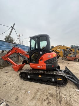 2022 Kubota U55-4 mini excavator, side view 2022 Kubota U55-4 mini excavator, side view