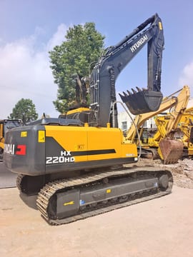 2024 Hyundai HX220HD crawler excavator rear three-quarter view 2024 Hyundai HX220HD crawler excavator rear three-quarter view