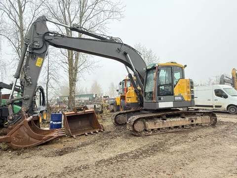 2017 Volvo ECR235EL crawler excavator, side view 2017 Volvo ECR235EL crawler excavator, side view