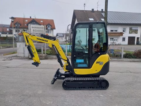 2019 Takeuchi SV 18 mini excavator, side view 2019 Takeuchi SV 18 mini excavator, side view