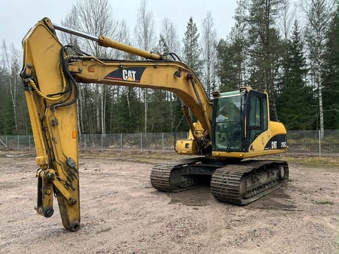 2004 Caterpillar 315C crawler excavator side view 2004 Caterpillar 315C crawler excavator side view