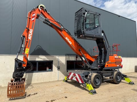 2023 Atlas 200MH material handler, side view 2023 Atlas 200MH material handler, side view