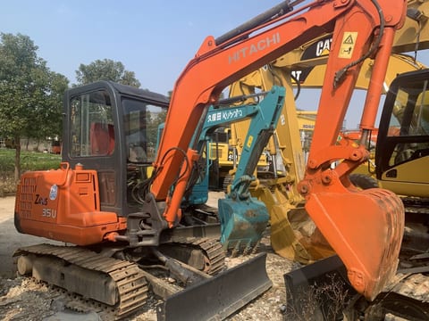 2016 Hitachi ZX35U mini excavator, side view 2016 Hitachi ZX35U mini excavator, side view