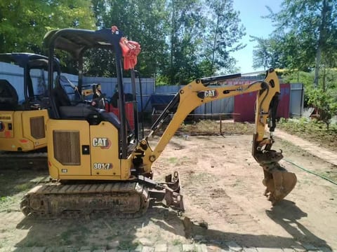 2021 Caterpillar 301.7 mini excavator side view 2021 Caterpillar 301.7 mini excavator side view