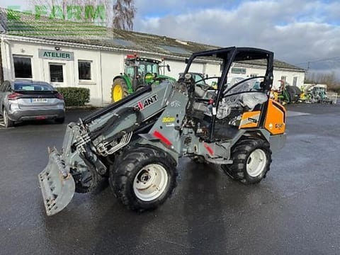 2020 Giant G3500 mini excavator, front three-quarter view 2020 Giant G3500 mini excavator, front three-quarter view