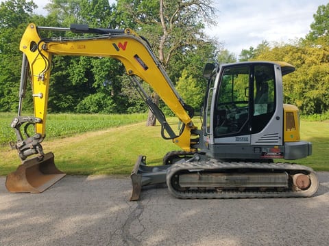 2021 Wacker Neuson ET90 mini excavator, side view 2021 Wacker Neuson ET90 mini excavator, side view