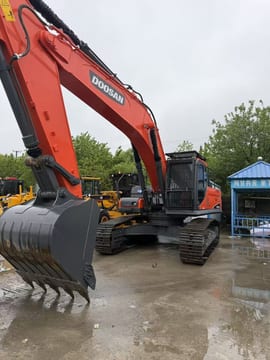 2024 Doosan DX380 crawler excavator, front three-quarter view 2024 Doosan DX380 crawler excavator, front three-quarter view