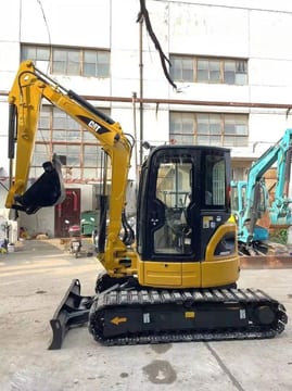 2022 Caterpillar 303.5 C CR mini excavator side view 2022 Caterpillar 303.5 C CR mini excavator side view