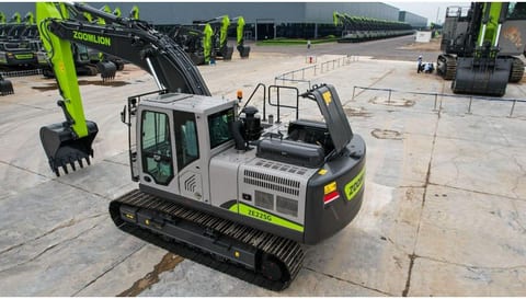 2025 Zoomlion ZE225G crawler excavator, high-angle rear view 2025 Zoomlion ZE225G crawler excavator, high-angle rear view