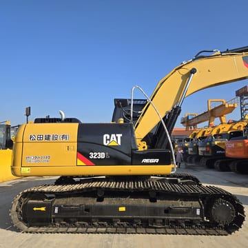 2022 Caterpillar 323DL crawler excavator, side profile view 2022 Caterpillar 323DL crawler excavator, side profile view