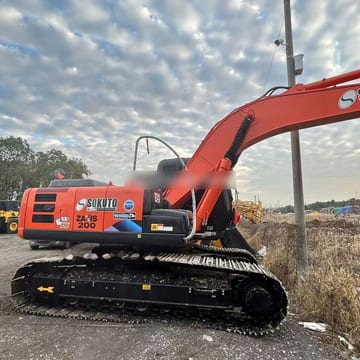 2018 Hitachi Zaxis 200 crawler excavator, side view 2018 Hitachi Zaxis 200 crawler excavator, side view