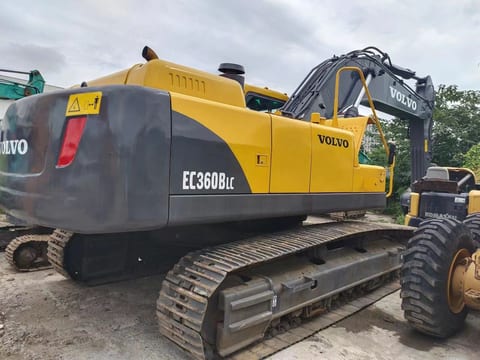 2018 Volvo EC360BLC crawler excavator, rear three-quarter view 2018 Volvo EC360BLC crawler excavator, rear three-quarter view