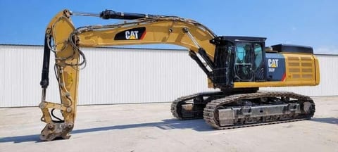 2016 Caterpillar 352F crawler excavator side view 2016 Caterpillar 352F crawler excavator side view