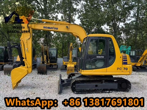 2019 Komatsu PC70 mini excavator, side view 2019 Komatsu PC70 mini excavator, side view