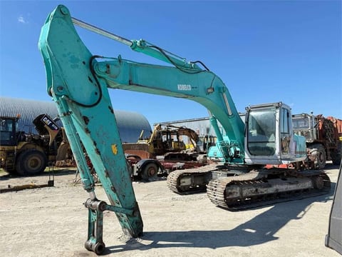 2001 Kobelco SK 250 NLC-6 crawler excavator, side view 2001 Kobelco SK 250 NLC-6 crawler excavator, side view