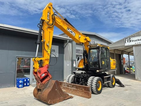 2019 JCB JS175W wheel excavator, front three-quarter view 2019 JCB JS175W wheel excavator, front three-quarter view