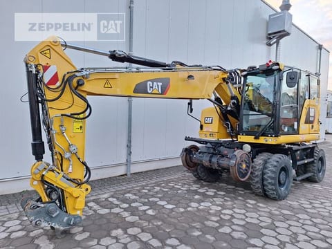 2019 Caterpillar M323F wheel excavator side view 2019 Caterpillar M323F wheel excavator side view