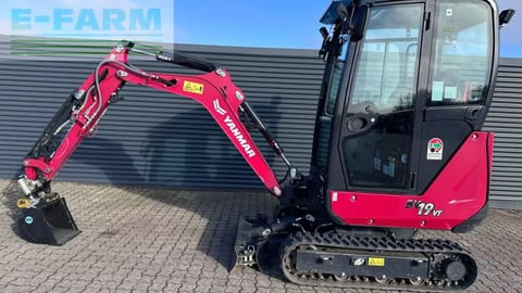 2023 Yanmar SV19VT mini excavator side view 2023 Yanmar SV19VT mini excavator side view