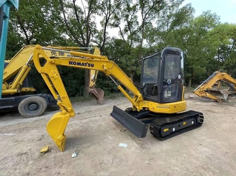 2023 Komatsu PC35 mini excavator, side view 2023 Komatsu PC35 mini excavator, side view