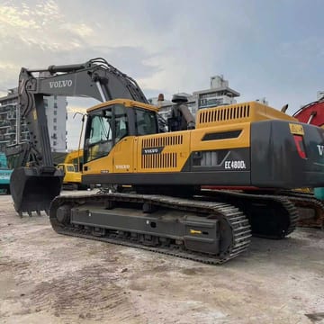 2021 Volvo EC480DL crawler excavator, side view 2021 Volvo EC480DL crawler excavator, side view
