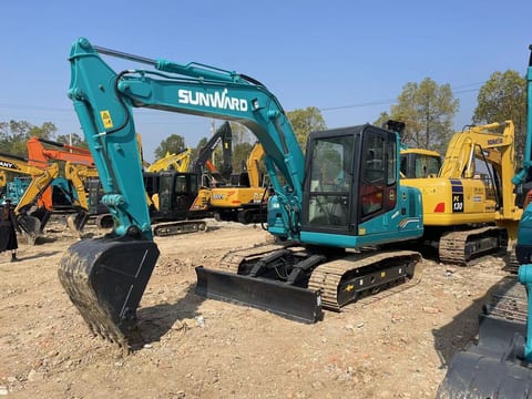 2023 Sunward SWE90 crawler excavator, front three-quarter view 2023 Sunward SWE90 crawler excavator, front three-quarter view