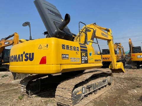 2025 Komatsu PC210LC crawler excavator, rear three-quarter view 2025 Komatsu PC210LC crawler excavator, rear three-quarter view