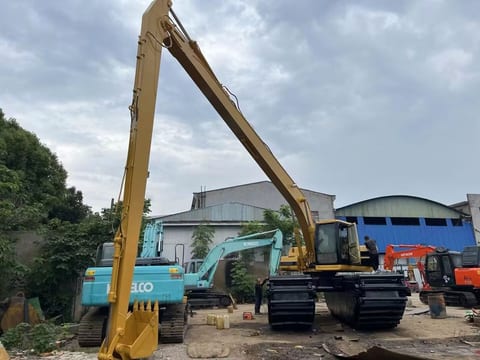 2023 Caterpillar 320BL amphibious excavator with extended reach boom 2023 Caterpillar 320BL amphibious excavator with extended reach boom