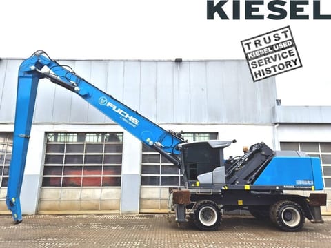 2020 Fuchs MHL360 F material handler, side profile view 2020 Fuchs MHL360 F material handler, side profile view