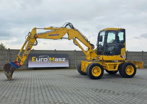 2017 Komatsu PW98MR-8 wheel excavator side view 2017 Komatsu PW98MR-8 wheel excavator side view