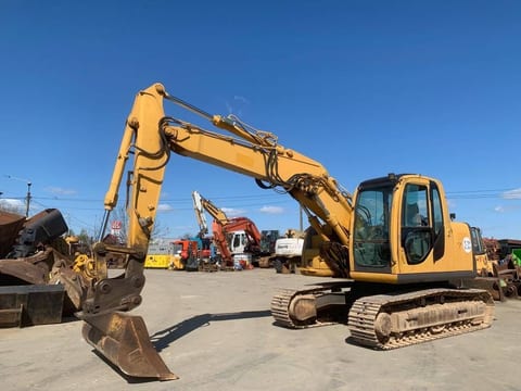 2007 New Holland E145 crawler excavator, side view 2007 New Holland E145 crawler excavator, side view