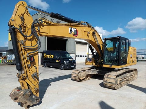 2020 Caterpillar 323 crawler excavator, side view 2020 Caterpillar 323 crawler excavator, side view