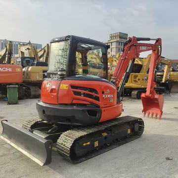 2022 Kubota KX165 mini excavator, side view 2022 Kubota KX165 mini excavator, side view