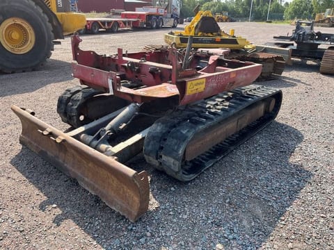 2004 Takeuchi TB145 mini excavator chassis view 2004 Takeuchi TB145 mini excavator chassis view