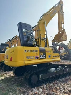 2024 Komatsu PC220-8 koparka gąsienicowa, widok z tyłu pod kątem 2024 Komatsu PC220-8 koparka gąsienicowa, widok z tyłu pod kątem