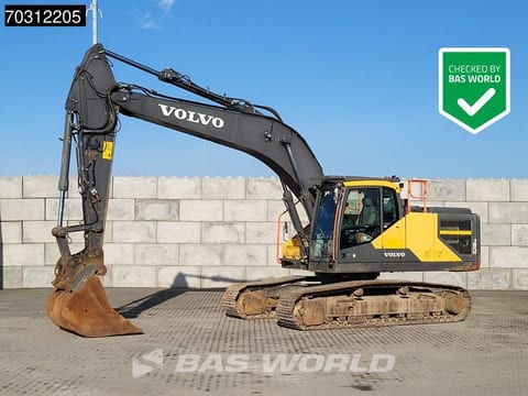 2019 Volvo EC250ENL crawler excavator, side view 2019 Volvo EC250ENL crawler excavator, side view