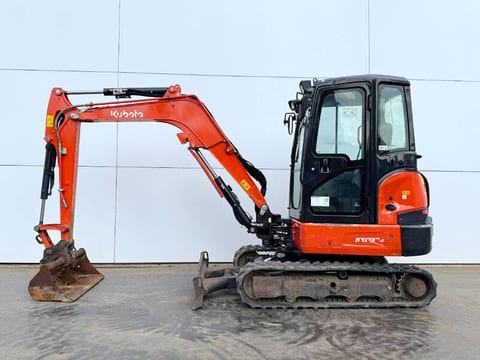 2020 Kubota KX037-4 mini excavator, side view 2020 Kubota KX037-4 mini excavator, side view