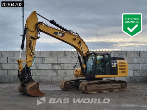 2016 Caterpillar 326FL crawler excavator side view 2016 Caterpillar 326FL crawler excavator side view