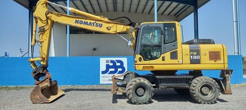 2016 Komatsu PW180-7EO wheel excavator side view 2016 Komatsu PW180-7EO wheel excavator side view
