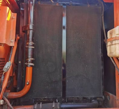 2018 Doosan DH220LC-7 crawler excavator radiator view 2018 Doosan DH220LC-7 crawler excavator radiator view