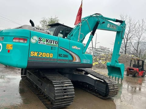 2023 Kobelco SK200D crawler excavator rear three-quarter view 2023 Kobelco SK200D crawler excavator rear three-quarter view