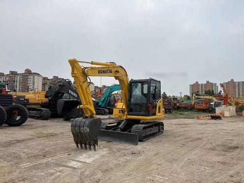 2024 Komatsu PC70-8 mini excavator, front three-quarter view 2024 Komatsu PC70-8 mini excavator, front three-quarter view