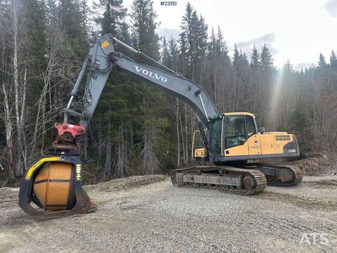 2008 Volvo EC240CL crawler excavator, side profile view