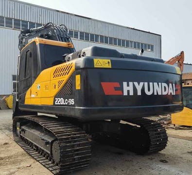 2016 Hyundai R220LC-9S crawler excavator rear three-quarter view 2016 Hyundai R220LC-9S crawler excavator rear three-quarter view